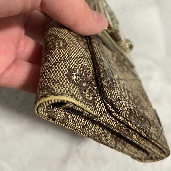 Guess wallet - Picture 10 of 10